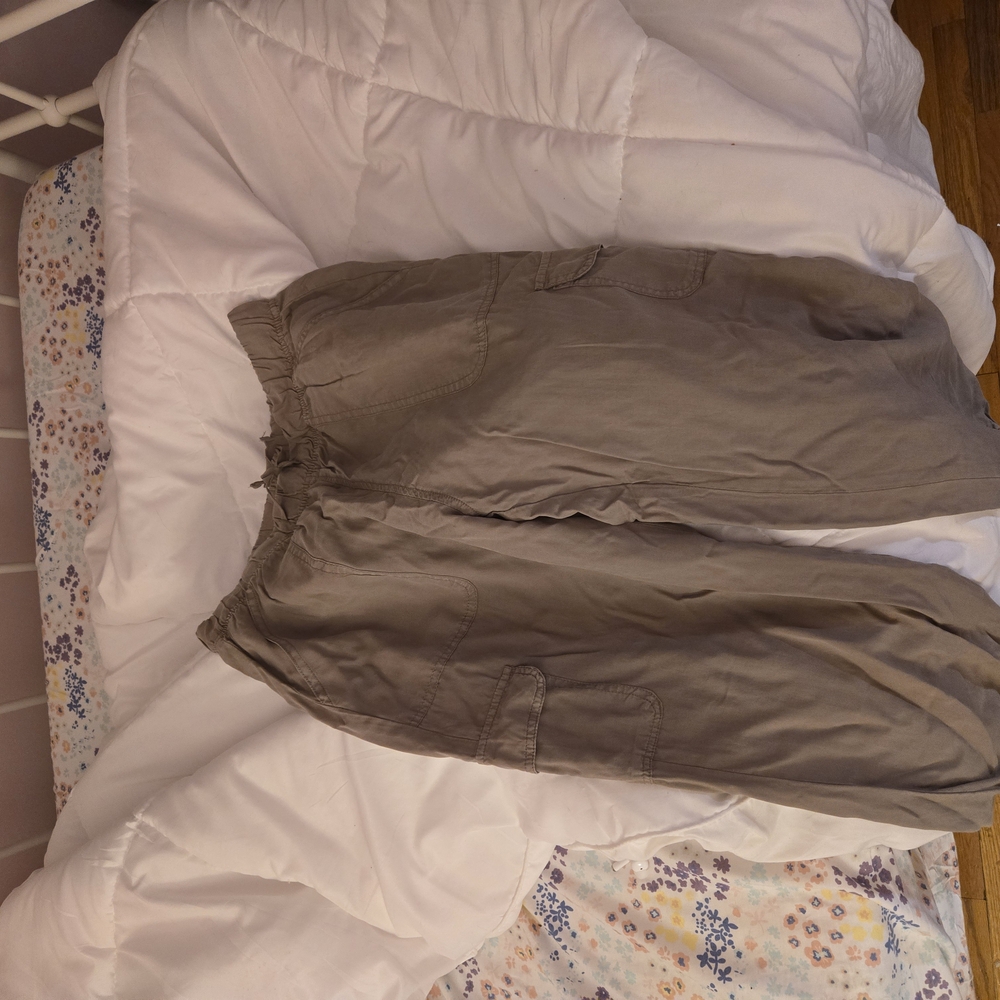 womens small Cargo Pants